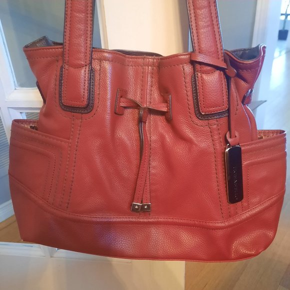 Tignanello Red Leather Shoulder Bag - Picture 1 of 13